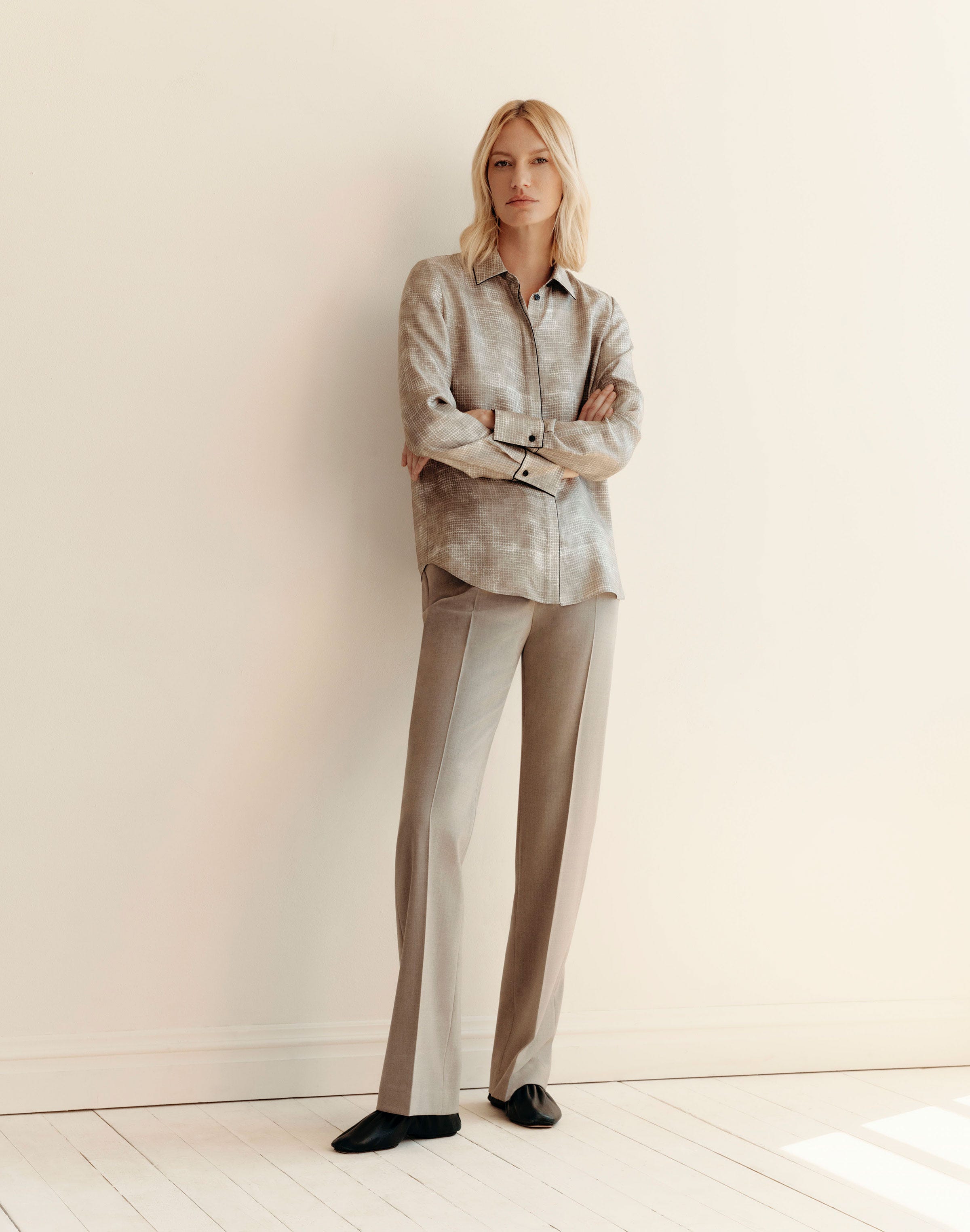 Diffused Houndstooth Print Silk Twill Button Blouse
