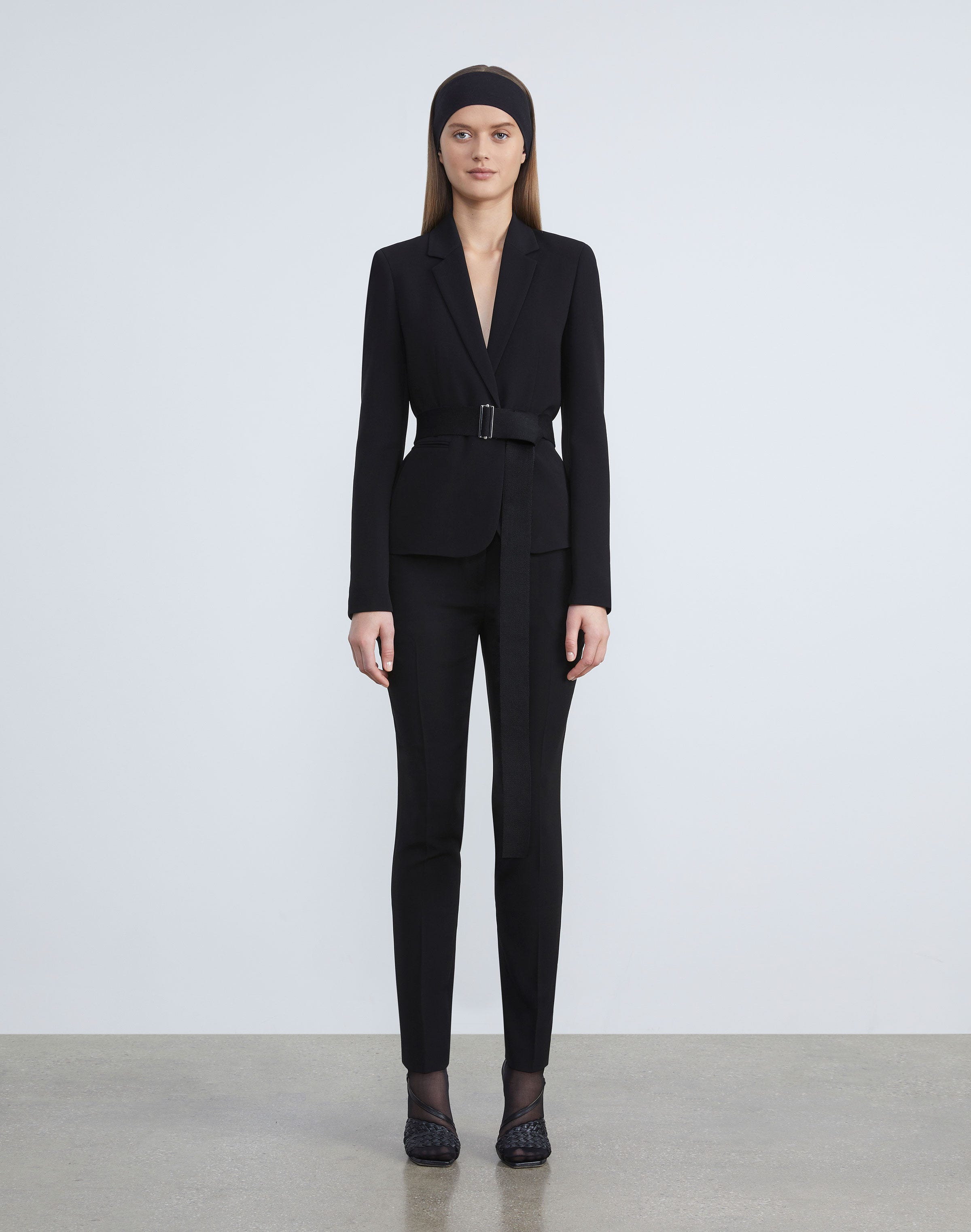 Finesse Crepe Single Button Blazer