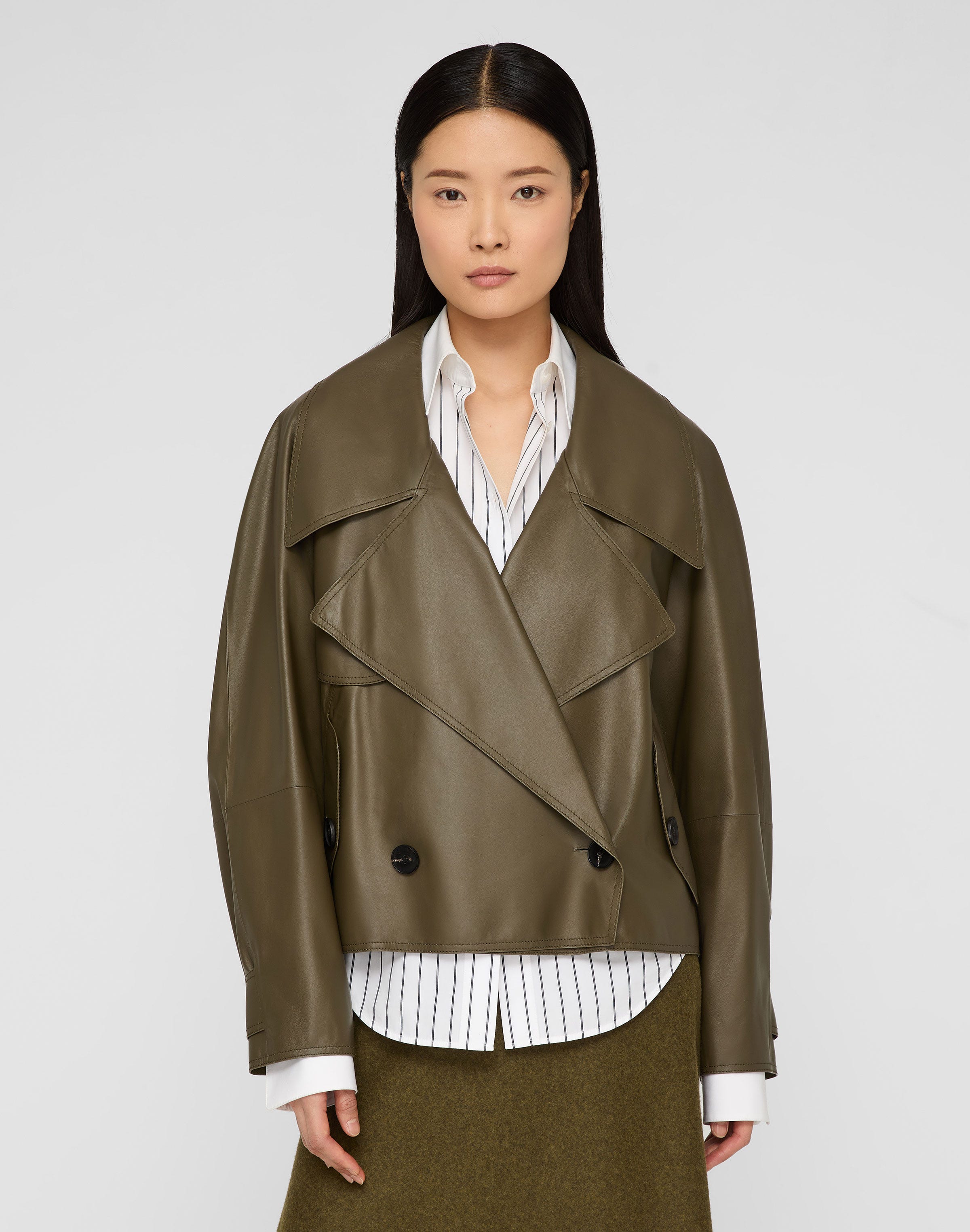 Lightweight Lambskin Leather Cropped Oversized Trench Jacket