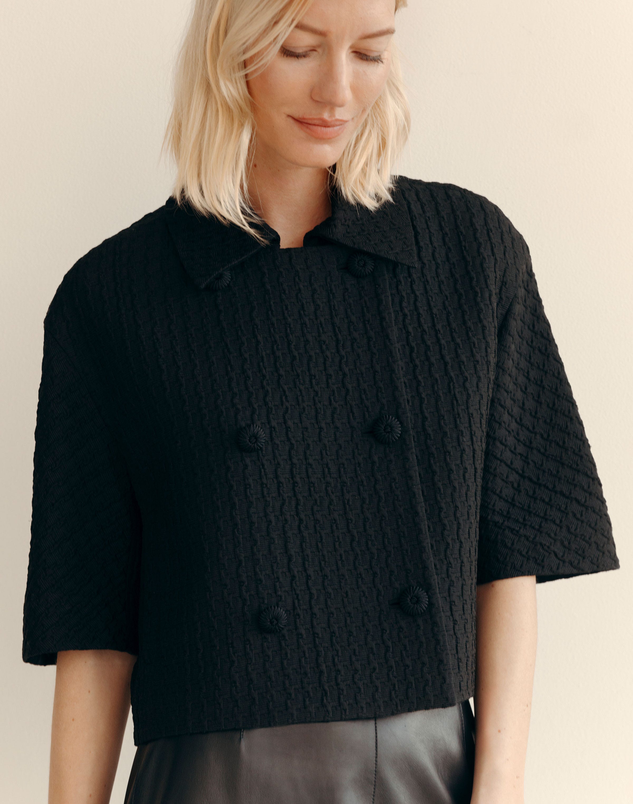 Textured Houndstooth Jacquard Double Breasted Short Sleeve Jacket