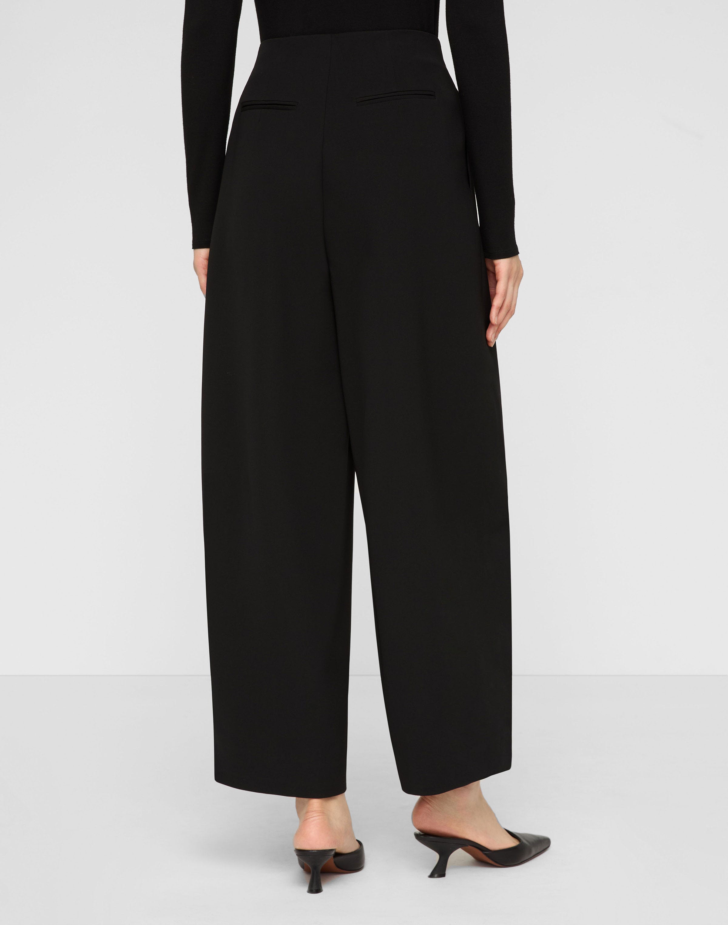 Responsible Finesse Crepe Cooper Pleated Barrel Leg Ankle Pant