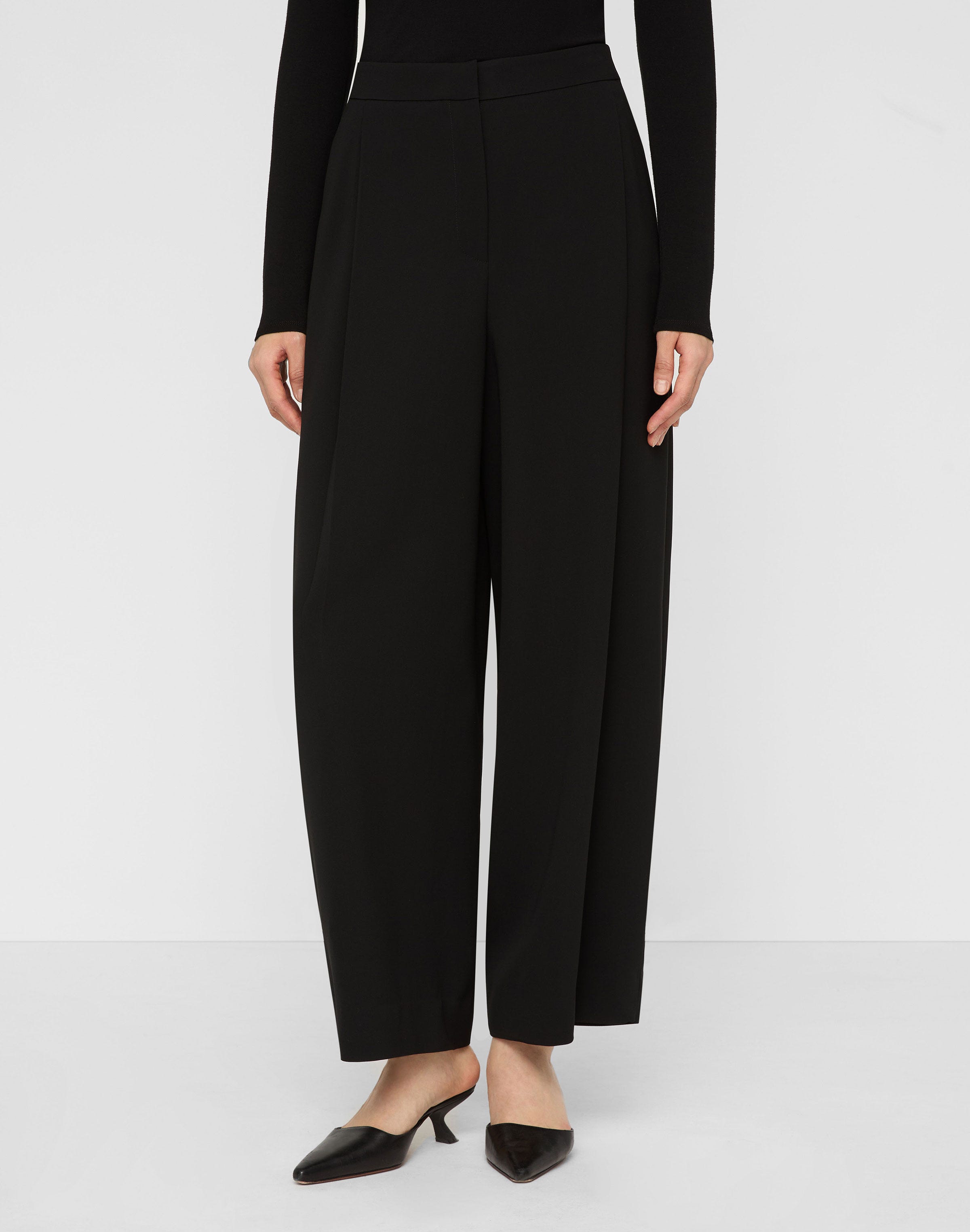 Responsible Finesse Crepe Cooper Pleated Barrel Leg Ankle Pant