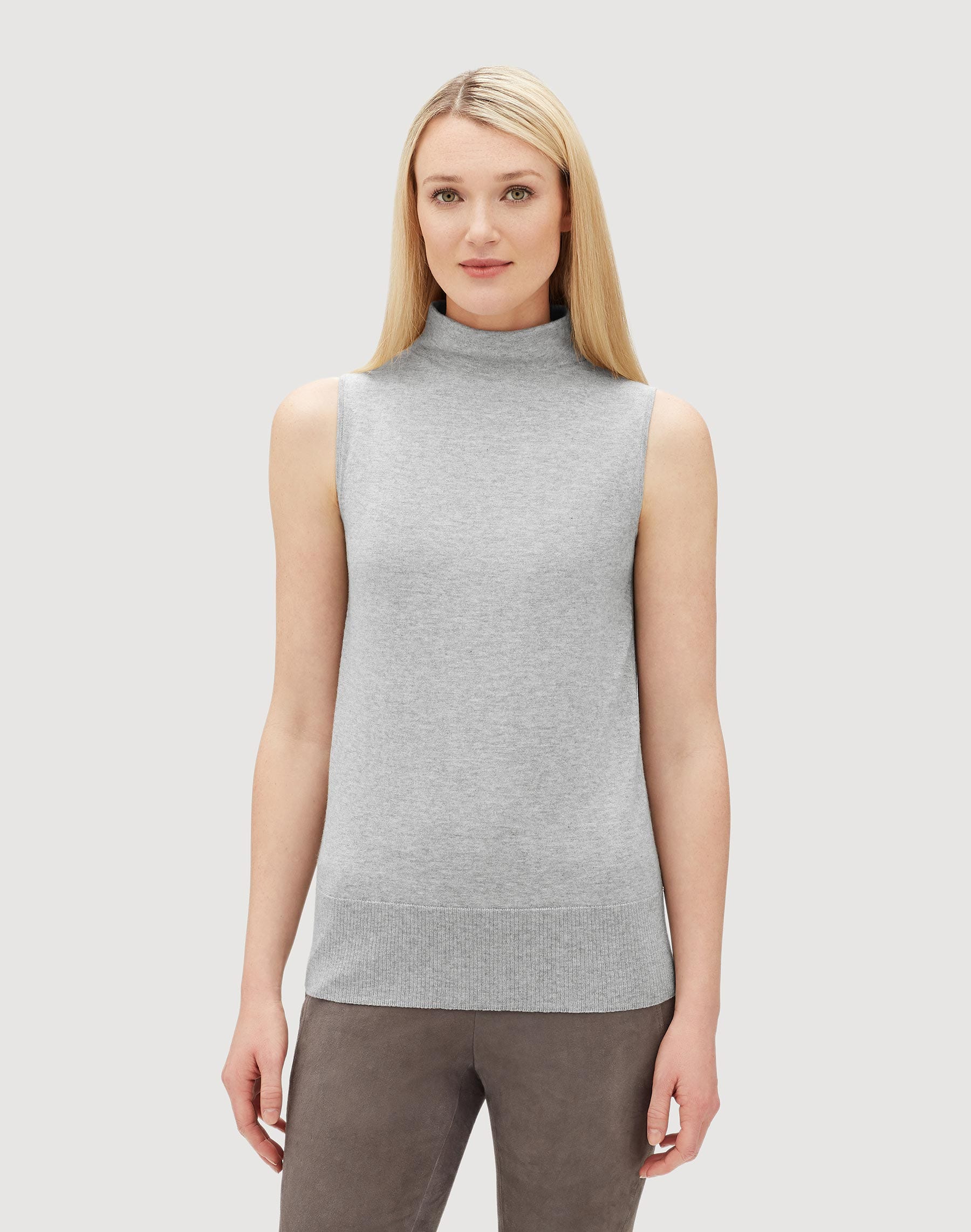 Luxurious Cashmere Silk Sleeveless Mockneck Sweater